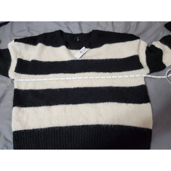 Express Women’s Black & White Striped Sweater Size M | Cozy Knit Pullover - Picture 6 of 11